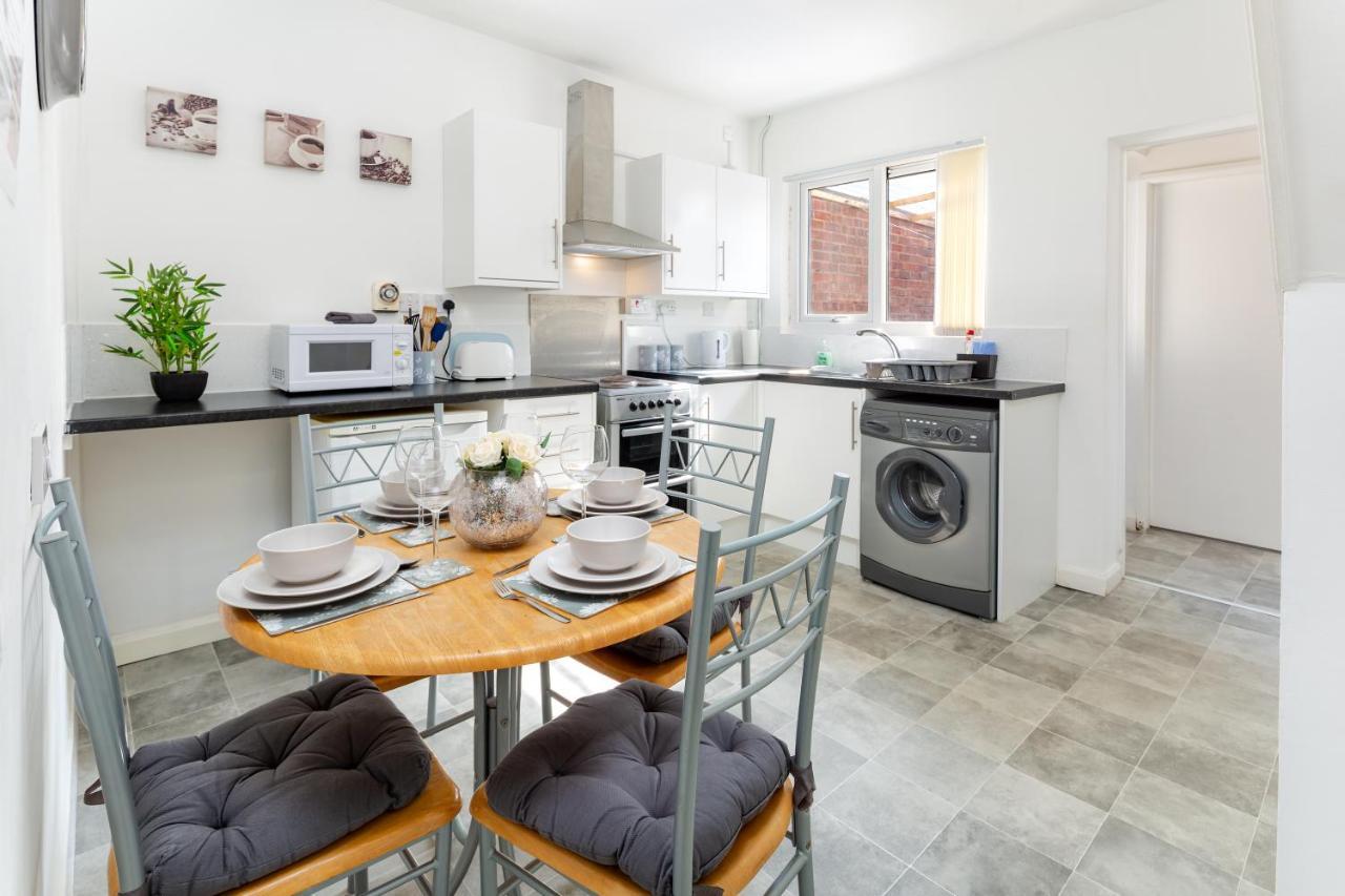 Cosy Anfield Guesthouse - Free Parking 利物浦 外观 照片